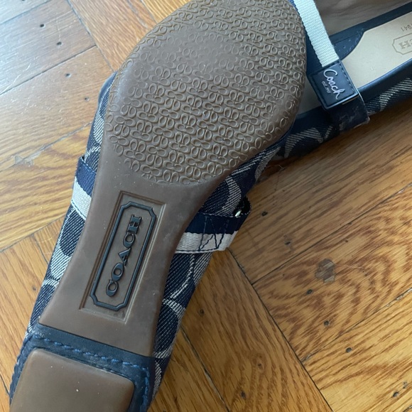Coach shoes size 8 - Picture 2 of 2